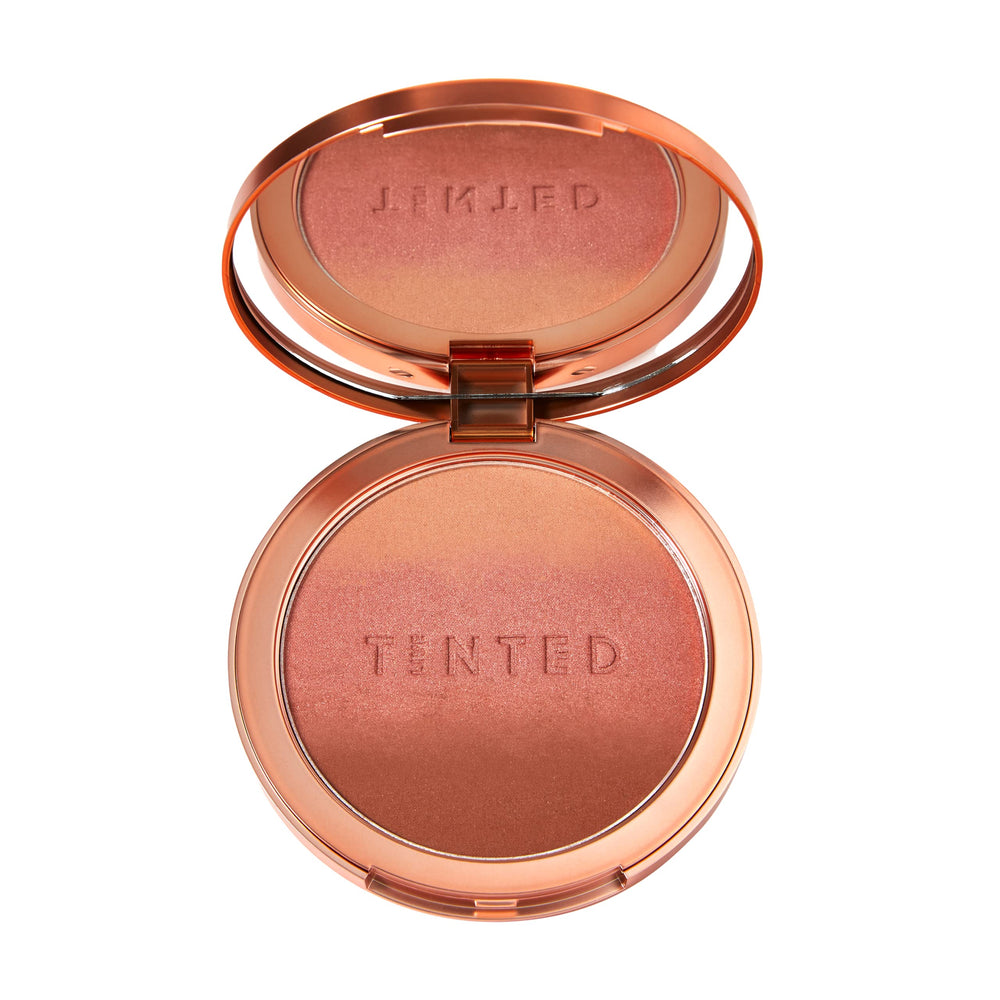 Live Tinted Huebeam offre un effet soleil naturel sur les joues.