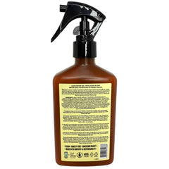 Texture légère du spray hydratant Lola pour démêler sans lourdeur.