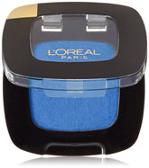 L’Oréal Paris Colour Riche Monos Grand Bleu sur paupière pour une couleur vive et durable.