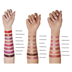Teinte intense Cherry Noir avec couvrance durable par L’Oréal Paris Infallible Pro-Last.