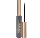 L'Oréal Paris Lineur Intense avec brosse naturelle pour des traits nets et précis.