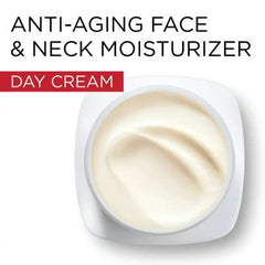 Zone du cou traitée par Revitalift, contour plus tonique