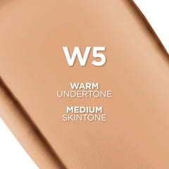 True Match texture fluide offrant une couvrance naturelle et homogène.