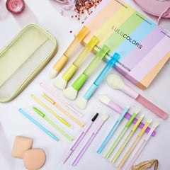 LULUCOLORS poils doux brosses visage: application douce et fusion précise.