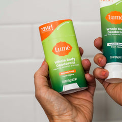 Lume – formule-sans-aluminium: respectueuse de la peau et légère sur les zones sensibles.