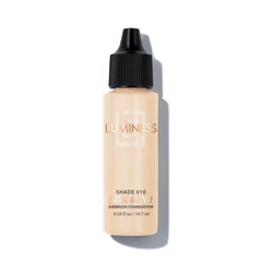 Luminess Air Silk 4-en-1 teinte 010, bouteille prête pour une application fluide.