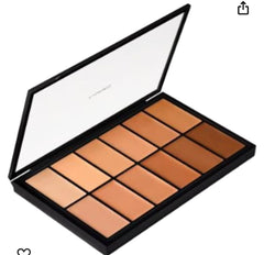MAC Full Coverge Foundation 12 Pro Palette, texture crème dense pour application fluide.