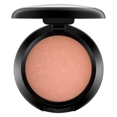 MAC Sunbasque, application facile, fini lumineux pour look quotidien.