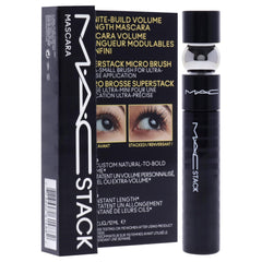 MAC Stack Mascara prolonge la longueur des cils pour un regard ouvert