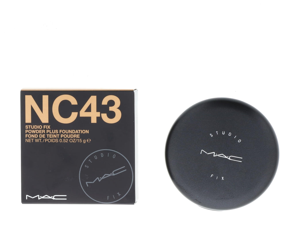 MAC Studio Fix Poudre Plus Fond de Teint NC43 emballage élégant et pratique pour retouches rapides.