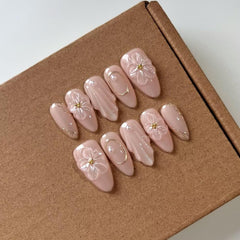MAGLFELL ongles presse amande moyen, pose rapide et look naturel.