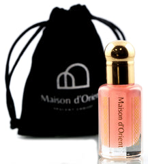 Pink Musk de Maison d'Orient, flacon élégant, parfum vegan sans alcool.