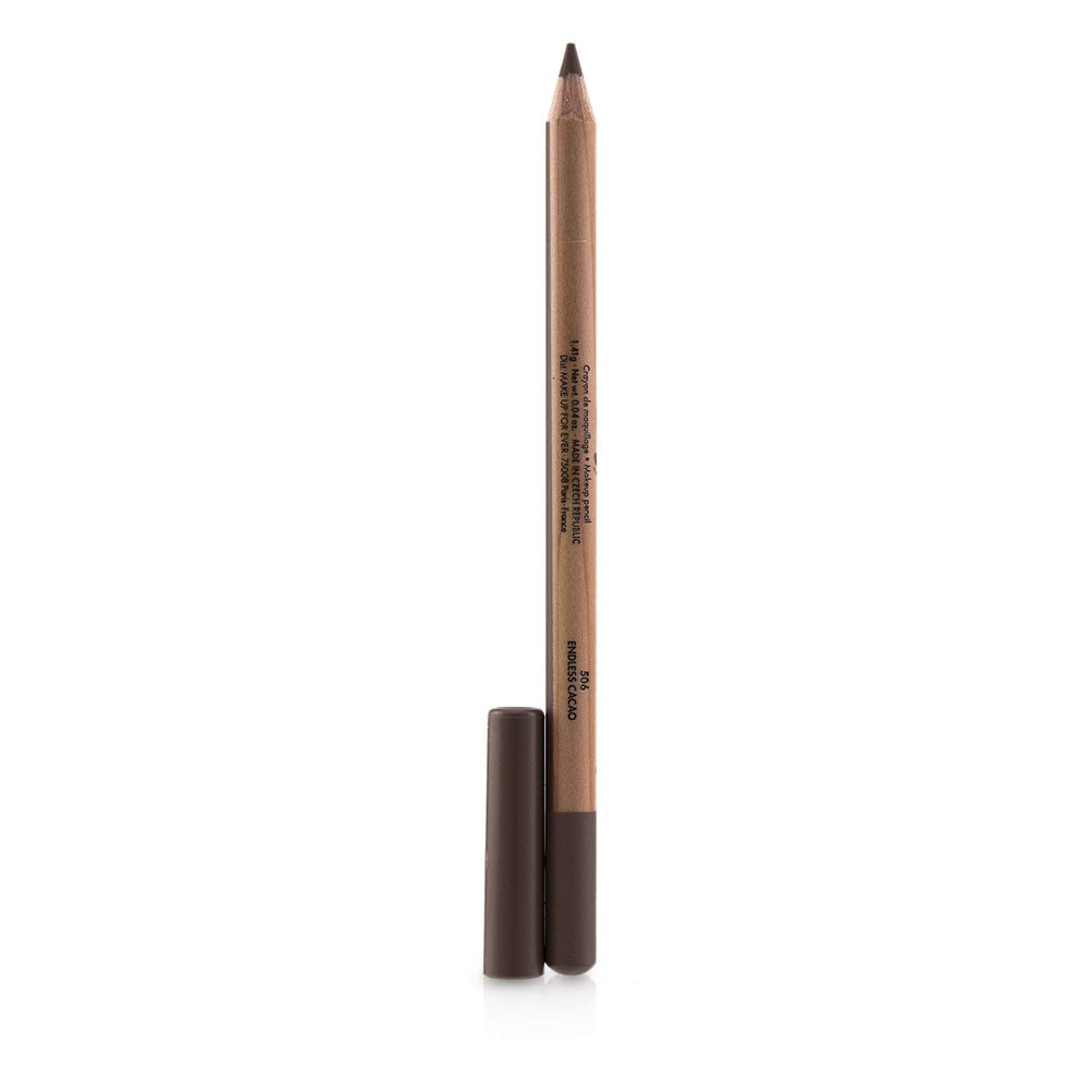 Make Up For Ever Crayon couleur artiste 506 Endless Cacao, premier plan pour un tracé précis.
