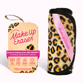 MakeUp Eraser PRO Leopard – gros plan sur le visage, démaquillage en douceur