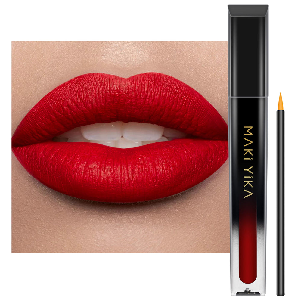 MAKI YIKA Rouge à Lèvres – bouteille, couleur vive et tenue longue durée.