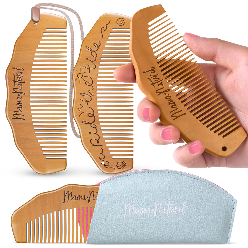 Brosse Tide Mama Natural en bois de poirier, prise ergonomique pour le confort.