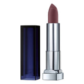 Maybelline Color Sensational Nude Chocoholic sur les lèvres, rendu crémeux et pigmenté.