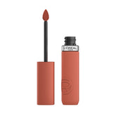 Maybelline rouge liquide matte: application centre des lèvres pour une couleur intense.