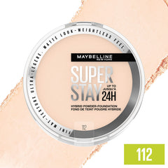 Maybelline Super Stay poudre hybride teinte 112 uniformise le teint sur la peau.