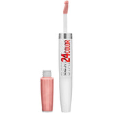 Maybelline Super Stay 24 rouge liquide nude sur les levres, tenue longue duree.