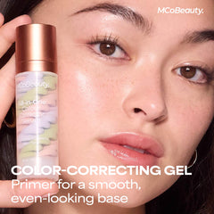 MCoBeauty primer teinte abricot corrige les tonalités pour un teint plus homogène.