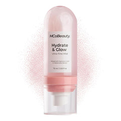 MCoBeauty Hydrate & Glow brume fine pour un éclat frais sur le visage.