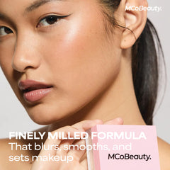 MCoBeauty Poudre libre translucide : enrichie d acide hyaluronique pour l hydratation.