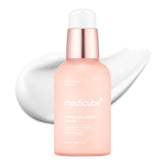 Medicube Triple Collagen Serum – image de la bouteille et verse pour une application précise.