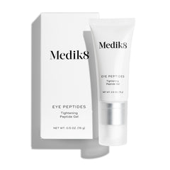 Medik8 Eye Peptides Gel, flacon visible illustrant l'hydratation ciblée du contour des yeux.