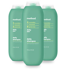 Flacon Method Shampoing Quotidien Zen dégageant le parfum concombre-thé vert-algue.