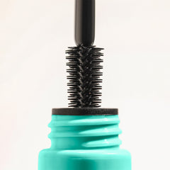 Milani Mascara – soin nourrissant au beurre de karité.