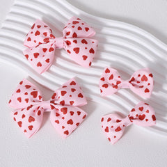 Barrettes Miroksh cœur rouge, taille 6,5 cm, pinces robustes pour tenir les cheveux épais.