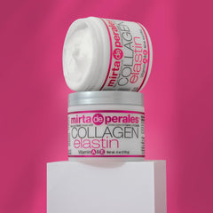 Texture riche de la Crème Mirta De Perales pour absorption rapide et douceur.