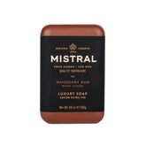 Mistral Mahogany Rum, savon-barre masculin avec parfum boisé, parfait pour le rituel quotidien.