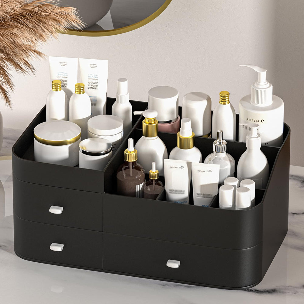 MIUOPUR organisateur de parfums sur plateau supérieur pour un accès rapide et ordonné.
