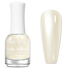 Vernis MizHSE blanc perle crème sur flacon, fini nacré élégant.
