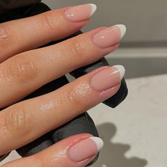 Modelones ongles press-on 16 tailles pour un ajustement précis et confortable.