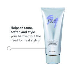 MONAT Studio One Air Dry Cream – texture crémeuse douce idéale pour une tenue naturelle.