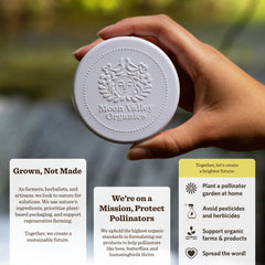 Moon Valley Organics Moon Melt Bar application-peau : démonstration pratique d'utilisation.
