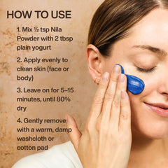 MOROCCAN MCHICHA Masque Nila Bleue appliqué sur le visage pour douceur.
