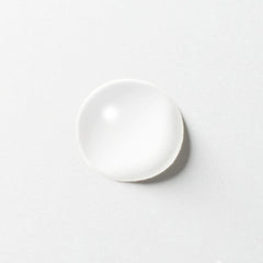 Muji huile démaquillante texture légère facilitant le nettoyage quotidien.