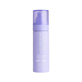 Naked Sundays SPF50 brume-visage pompe pour une application facile et hydratante.