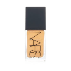 NARS fond de teint Reflet lumineux M1 Punjab flacon avec fini lumineux et peau naturelle