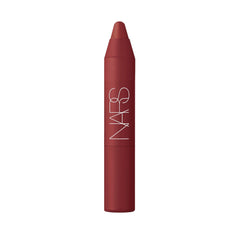 Crayon à lèvres NARS Powermatte Cruella, mini format voyage, couleur dense et tenue longue.