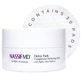 NassifMD Exfoliating Detox Pads emballage affiché pour un nettoyage en profondeur et éclat.