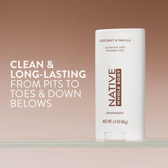 Native baton-deodorant-coco-vanille aperçu application douce sur peau.