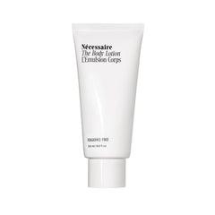 Nécessaire lotion corps sans parfum en flacon 200 ml affichant hydratation durable.