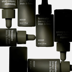 Nécessaire Sérum Romarin - massage doux pour absorption sans résidu.