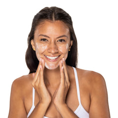 Pompe Neutrogena gel nettoyant visage mousse, utilisation pratique au quotidien.