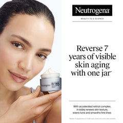 Texture crème Neutrogena visage soyeuse prête à l'application quotidienne.